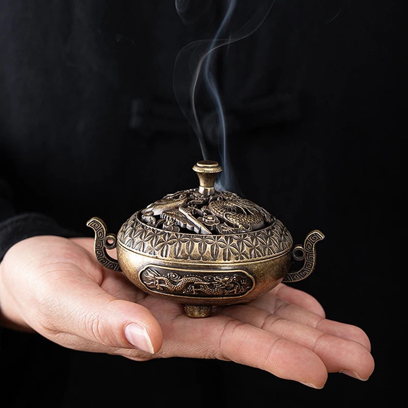 Antique Incense Burner Hollow Incense Holder With Cover Chinese Ancient Mini Ornament Home Office Decoration