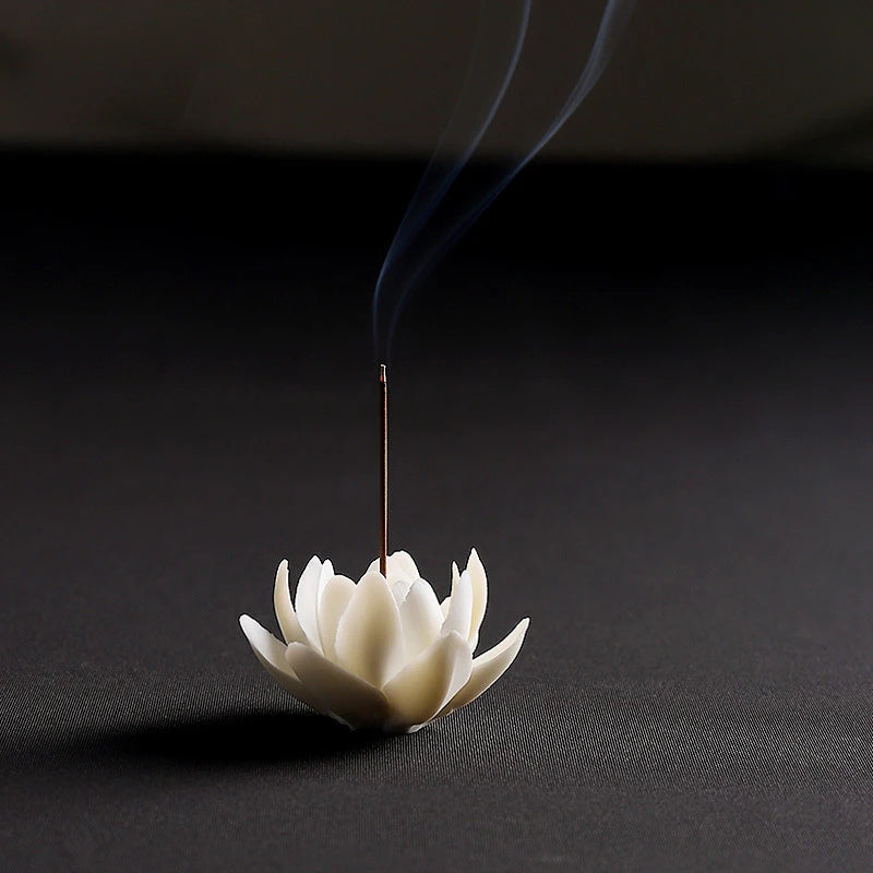 YXY Handmade Flower Incense Holder Ceramic Living Room Stick Incense Burner Buddha Supplier Home Decor Ornaments Base Zen